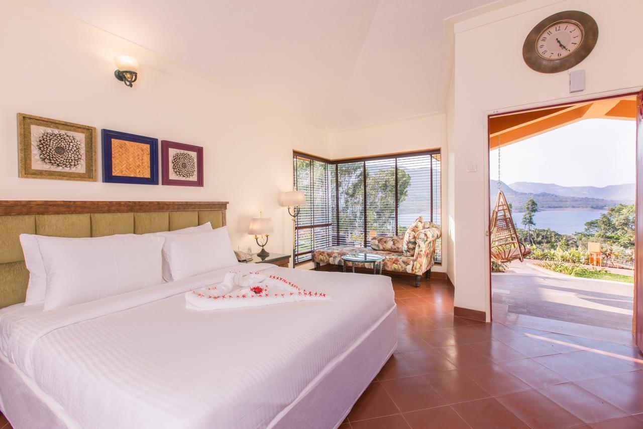 Residency Lake Resort & Spa Mulshi Bagian luar foto